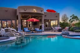 Desert Calm Scottsdale 4-Bedroom w/ Pool & Spa