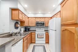 Racquet Club at Scottsdale Ranch 2 Bed/2 Bath Condo w/Pools, Hot Tubs, Tennis, Pickleball & Fitness Room