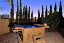 Scottsdale/Gated/2 Bedrm/Hot Tub