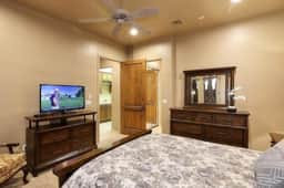 Scottsdale/Gated/2 Bedrm/Hot Tub