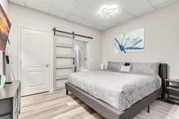 Stylish & Prestigious! 2 Bed/2 Bath-On The Avenue - Suite 101
