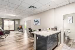 Stylish & Prestigious! 2 Bed/2 Bath-On The Avenue - Suite 201