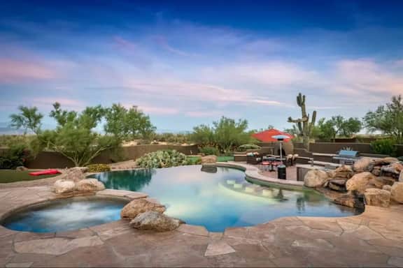 Desert Calm Scottsdale 4-Bedroom w/ Pool & Spa