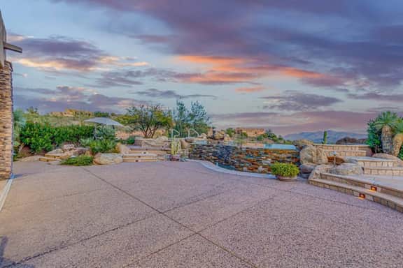 Desert Oasis/Luxury 5 Bedroom w/Pool, Spa & Views