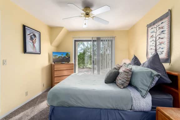 Fountain Park Condo/Sleeps 4/Steps to the Fountain