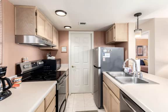 Fountain Park Condo/Sleeps 4/Steps to the Fountain