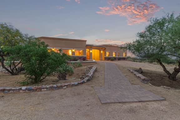 Granite Mountain Escape Scottsdale w/Theater Room & Swim Spa