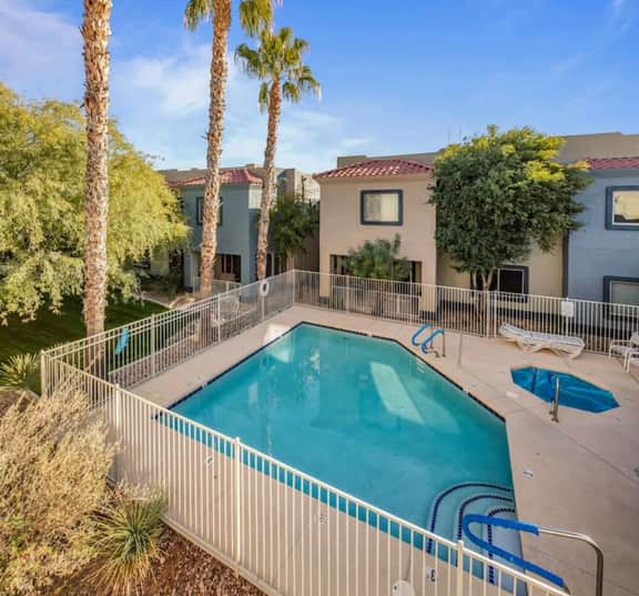 Luxury 3 Bedroom + Office/Den Condo Fountain Hills