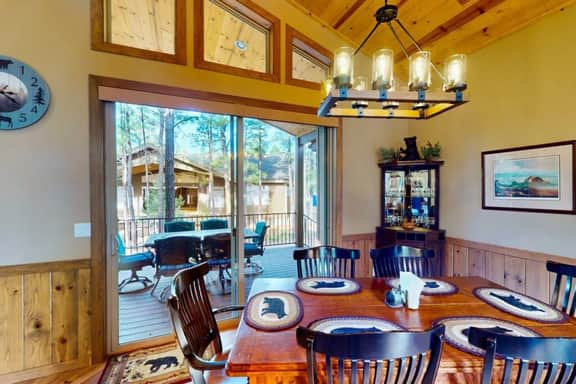 Pristine Torreon Cabin, Sleeps 6