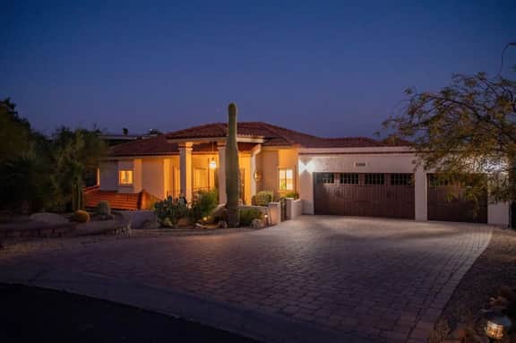 Southwestern Desert Escape/Heated Pool/Sleeps 12