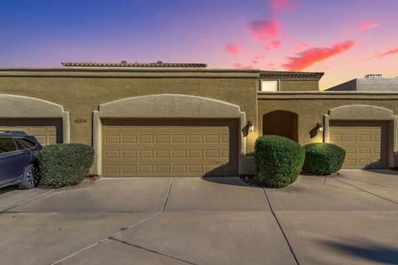 Spacious Well-Appointed Townhome 3 Bed/3 Bath