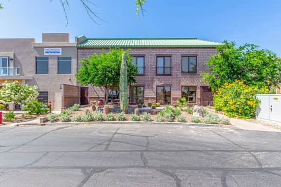 Stylish & Prestigious! 2 Bed/2 Bath-On The Avenue - Suite 201