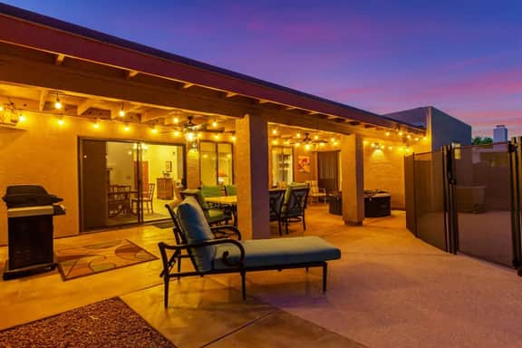 Vibrant 4 Bedroom w/Pool & Spa