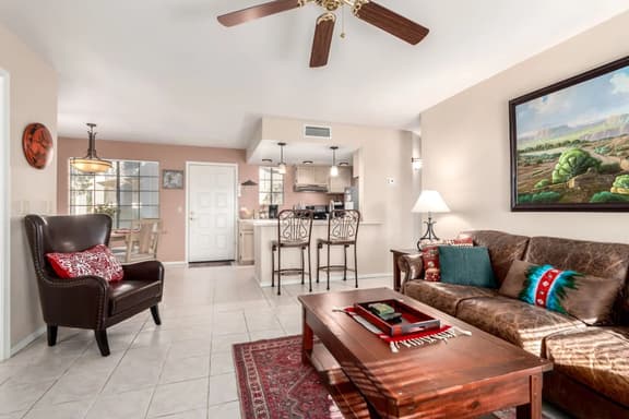 Fountain Park Condo/Sleeps 4/Steps to the Fountain