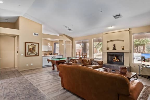 Grayhawk/Updated/Sleeps 6 w/Spa