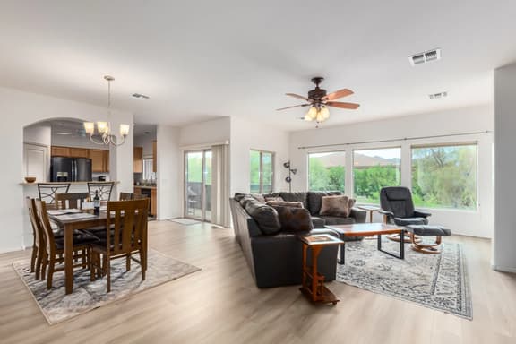 Luxury 3 Bedroom + Office/Den Condo Fountain Hills
