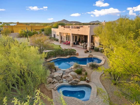 Scottsdale Desert Paradise - Pool+Spa+Pickleball+Golf Simulator