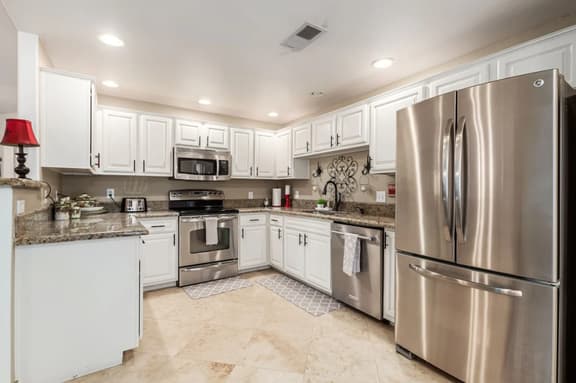 Scottsdale Villages North Poolside Condo, Sleeps 6, Pool/Spa