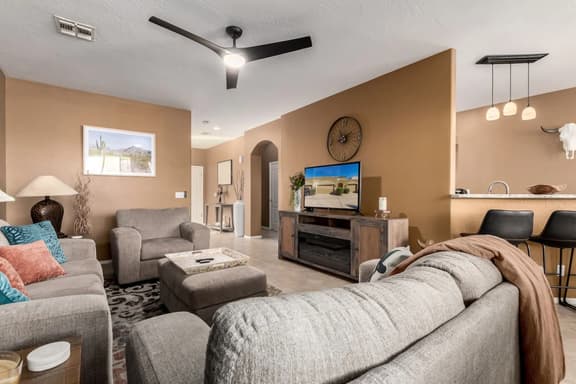 Spacious Well-Appointed Townhome 3 Bed/3 Bath
