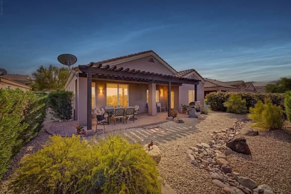 Southwest 3 bed 2 bath Home w/Patio/BBQ/Pool/Spa - Image 1